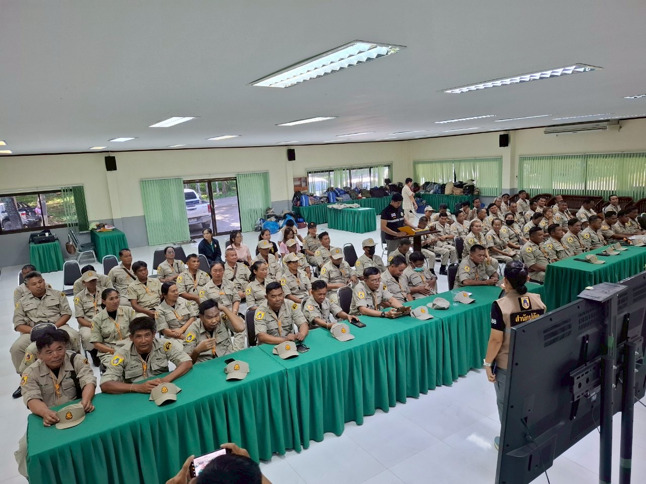 LINE_ALBUM_ทบทวน อปพร. 68_250813_94_397.jpg